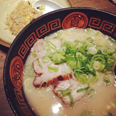 11186390_778479488937476_1396436212_n