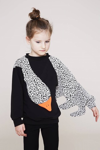 bangbang-copenhagen-sweatshirt-swan-black-white-mi