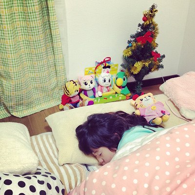 702881_896860257099398_1975781269_n